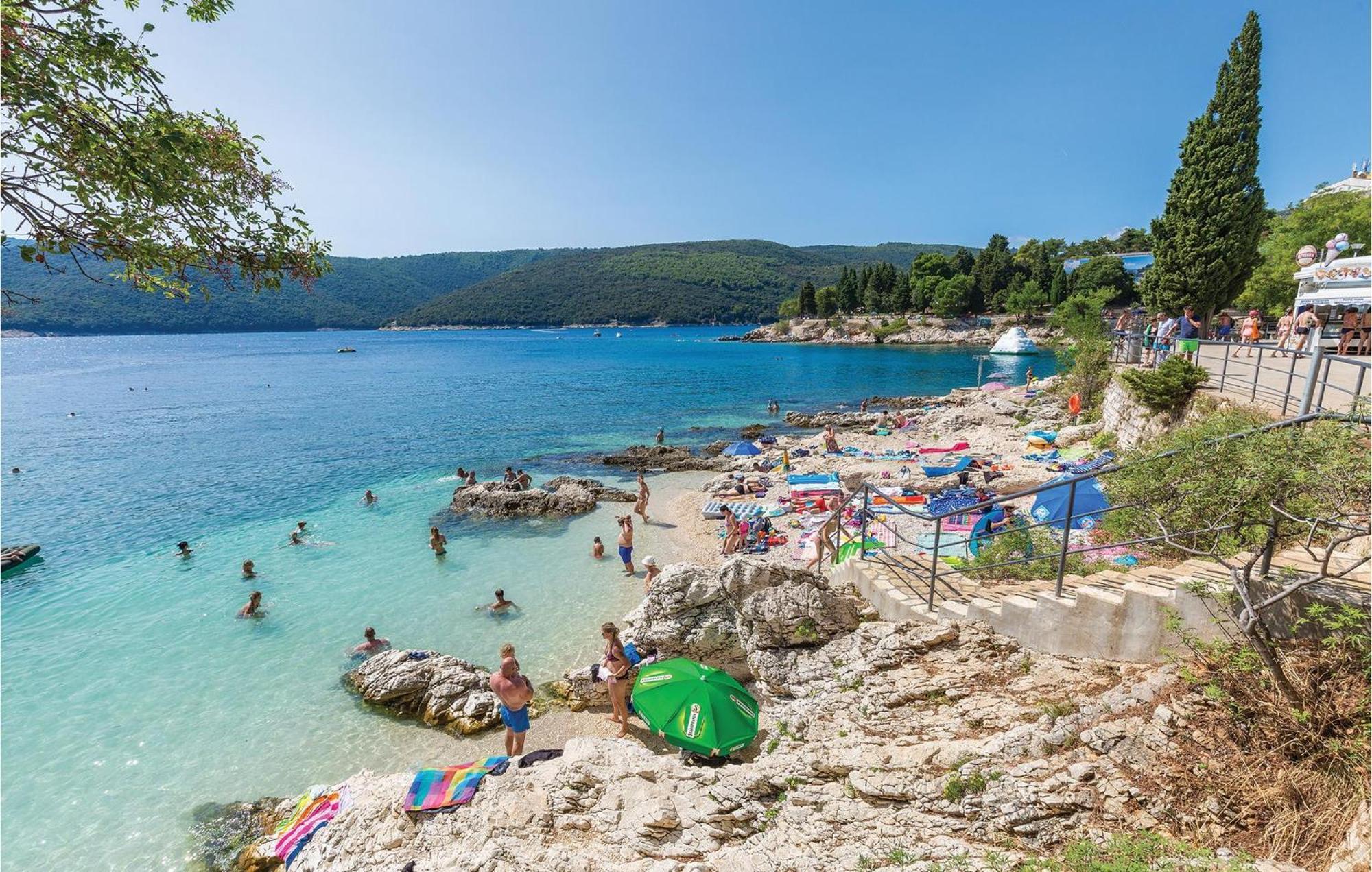 2 Bedroom Gorgeous Apartment In Labin Raša 외부 사진