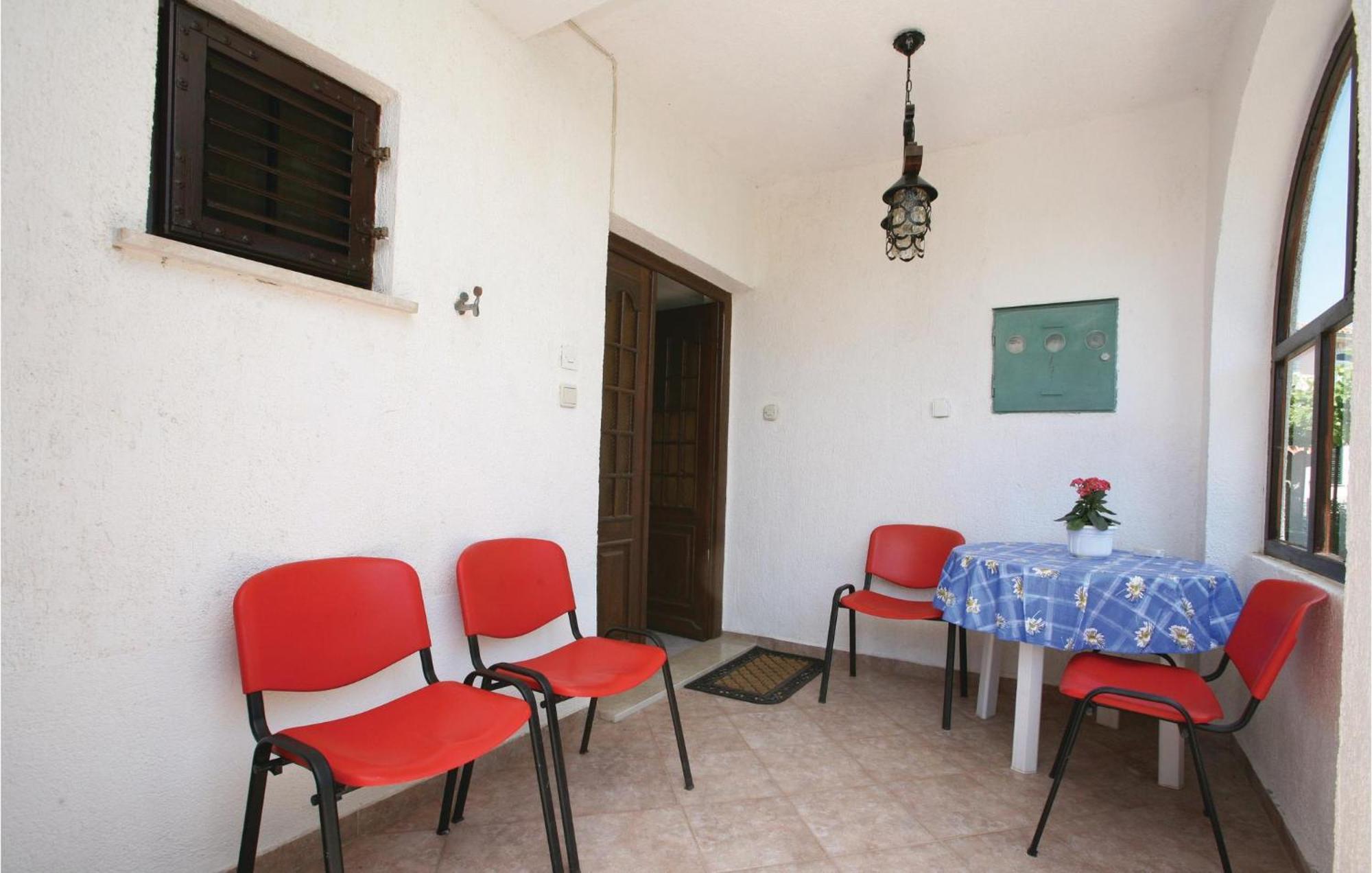 2 Bedroom Gorgeous Apartment In Labin Raša 외부 사진